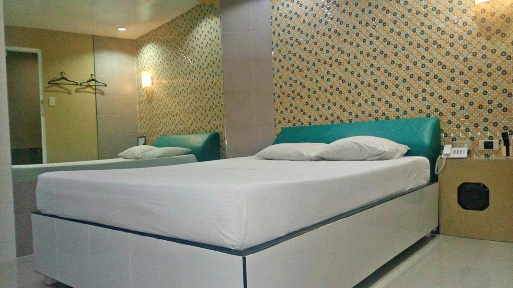 Mahal Kita Drive Inn Pasay Extérieur photo