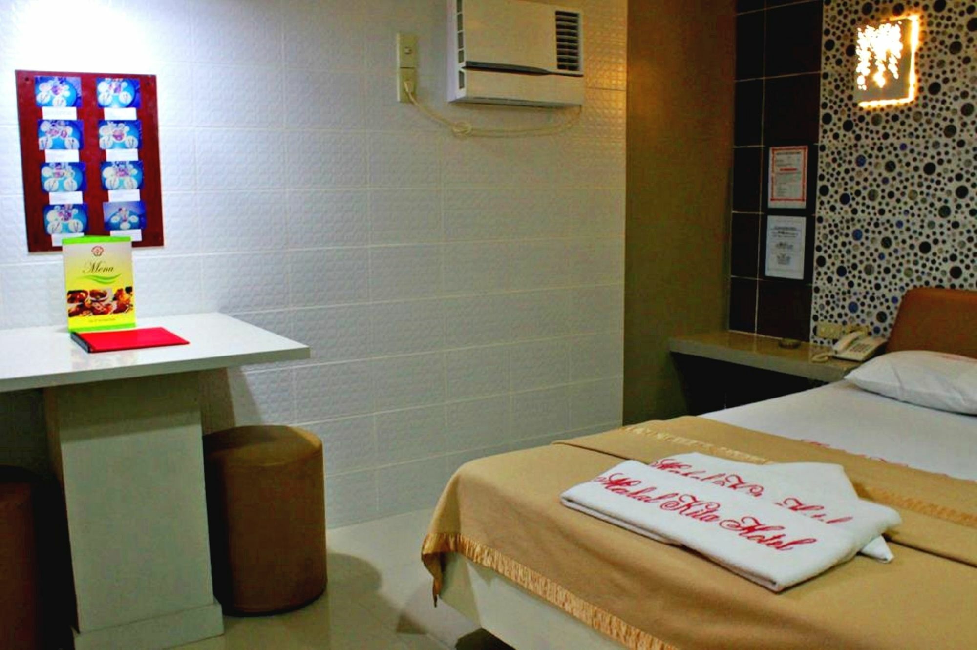 Mahal Kita Drive Inn Pasay Extérieur photo